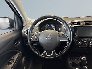 Mitsubishi Space Star 1.2 MIVEC Motorvärmare Kamkedja Farthållare S&V-däck