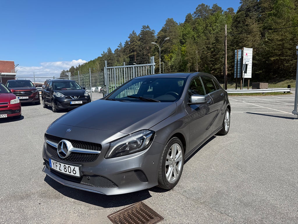Mercedes-Benz A 180 Urban Line 122hk Kamera M-Värmare Nyservad Euro 6