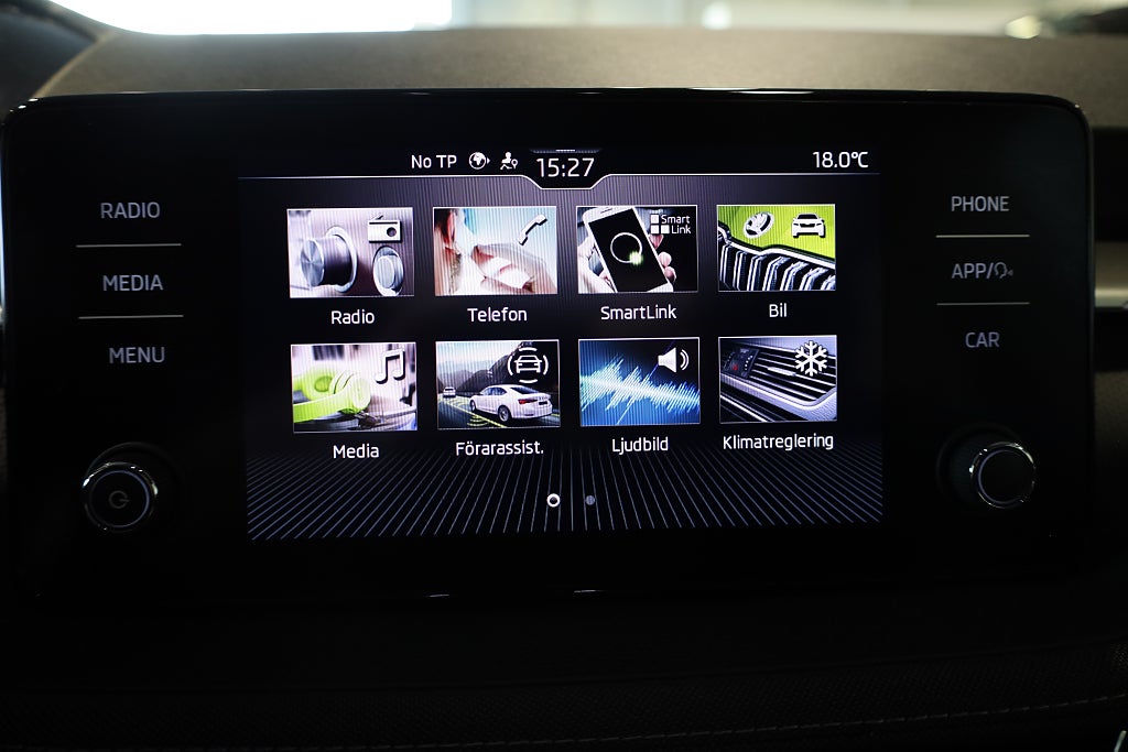 Skoda Fabia 1.0 TSI AUT Style CarPlay PDC Rattvärme Kamera 2023