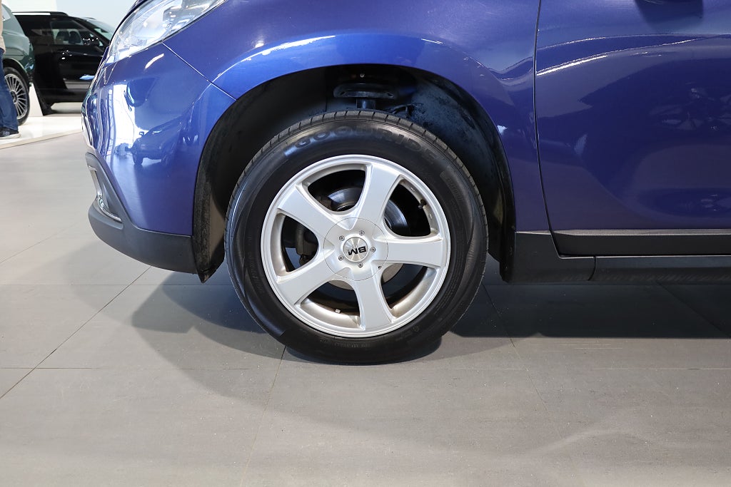 Peugeot 2008 1.6 e-HDi AUT Drag M-Värme Kamera Blåtand 2014