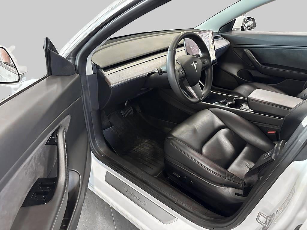 Tesla Model 3 2020 - miniatyr 7