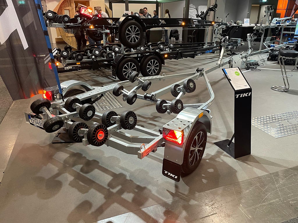 Tikitreiler BX 750-LW Multirullar Pro 80km/h Obromsad 