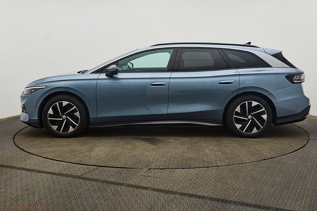 Volkswagen ID.7 Pro Tourer Pro dragkrok 360 kamera 286hk