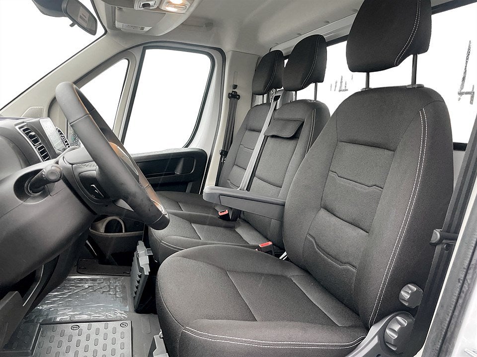 Bild på Peugeot Boxer Flak 4000 BlueHDi 180hk Aut - OMGÅENDE LEVERANS!