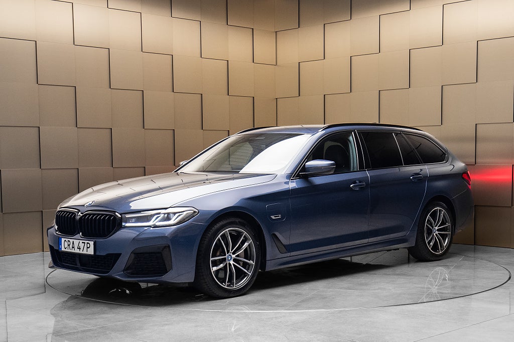 BMW 530e xDrive Touring M Sport / H&K / Drag / Moms