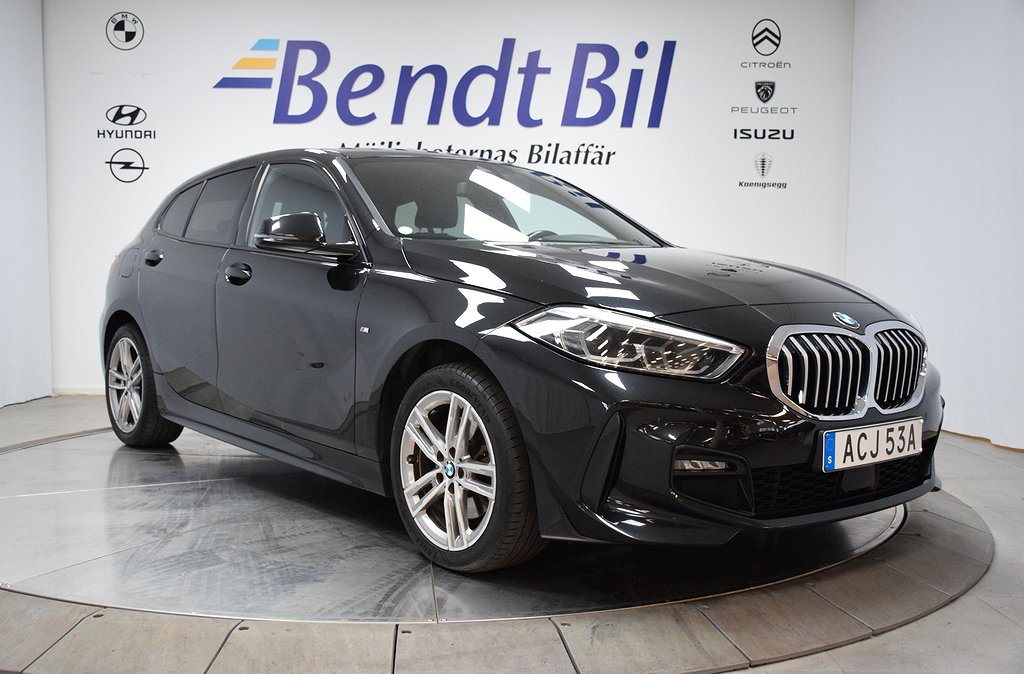 BMW 118 d Automat M Sport Dragkrok Tonade rutor 150 hk