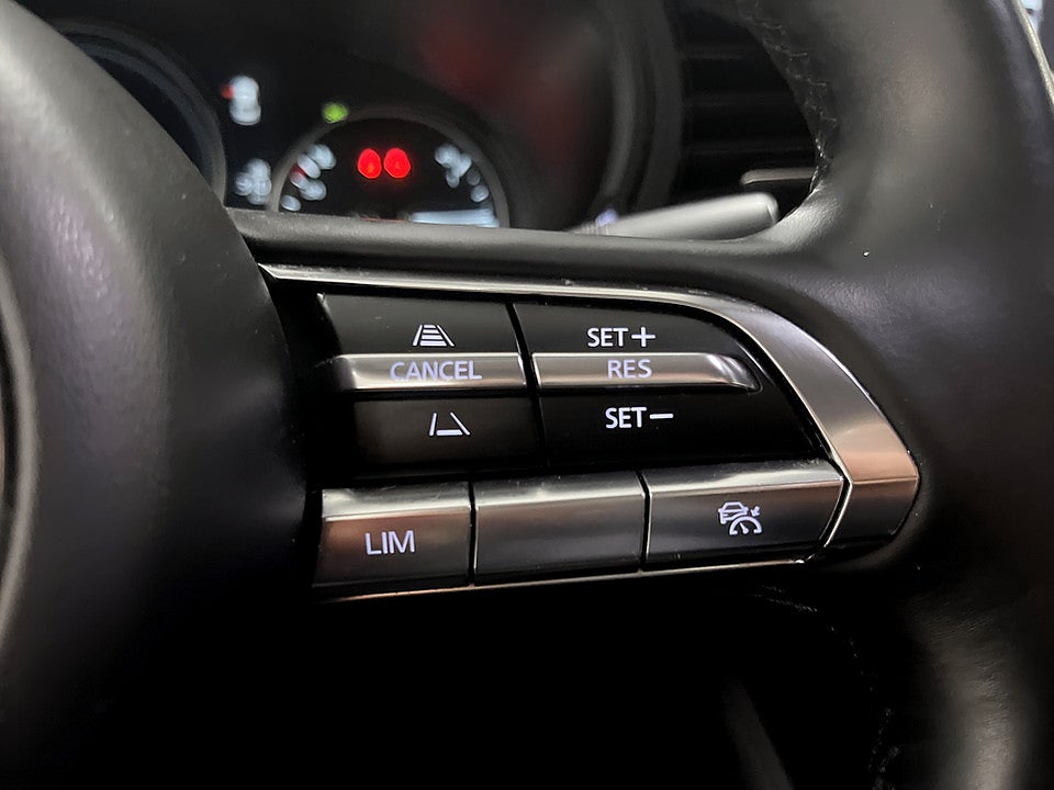 Bild på Mazda 3 Sky + Tech 2.0 e-SKYACTIV-X M 186hk Aut B-KAMERA NAVI