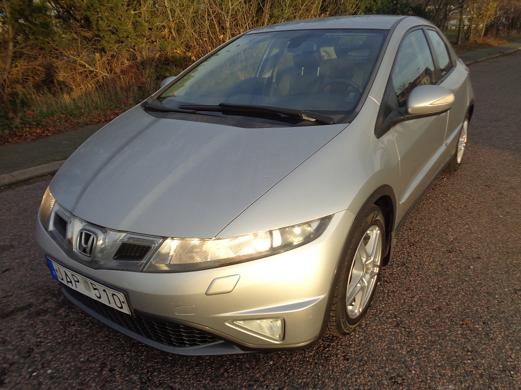 Honda Civic 5-dörrar 1.8 i-VTEC Sport Euro 5 Nybes/Drag