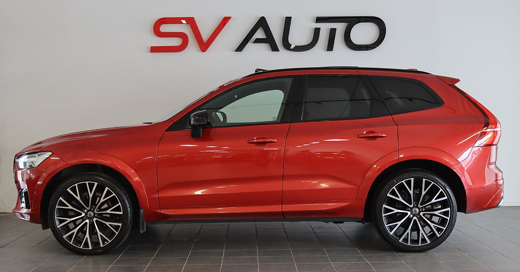 Volvo XC60 B5 AWD R-Design Pano B&W B-kamera HuD Drag