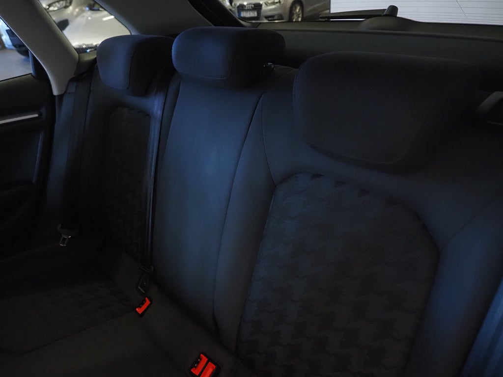 Audi A3 1,2 TFSI 110hk Attraction Sportback | Bluetooth | P-Sen 2016