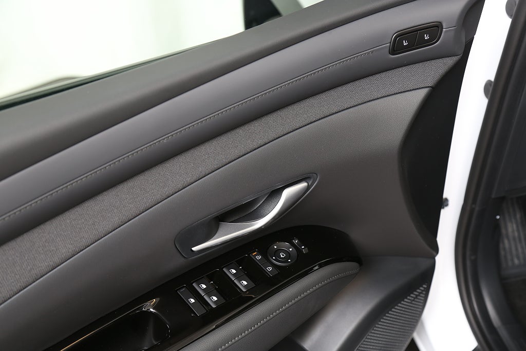 Hyundai Tucson Hybrid 4WD Advanced RA Edition / 19" Alu / Tech / Pano 2026
