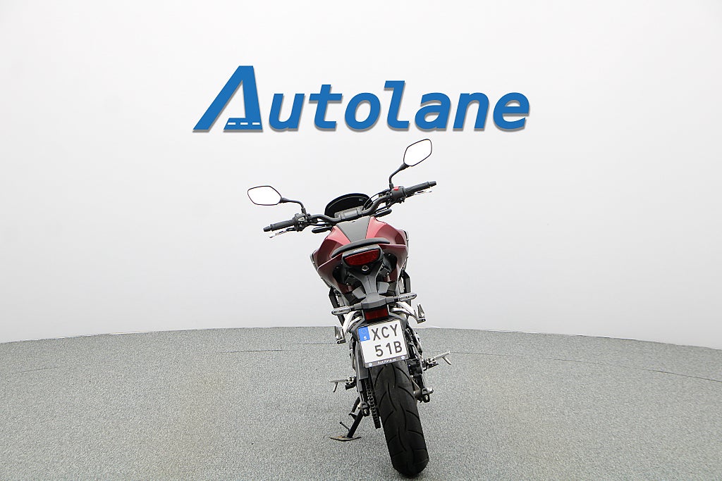 Honda CB125R *RESERVERAD*