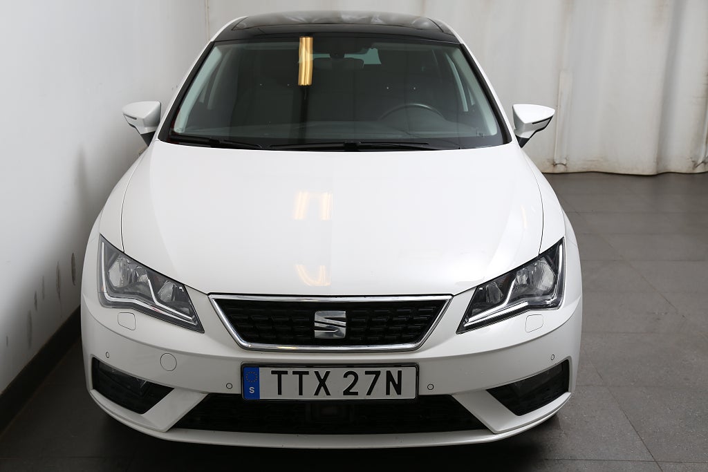 Seat Leon 1,0 TSI Style 115Hk Panorama Kamera P-sensorer 2020