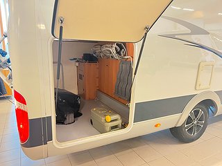 Husbil-halvintegrerad Hobby D 690 GELC 9 av 29