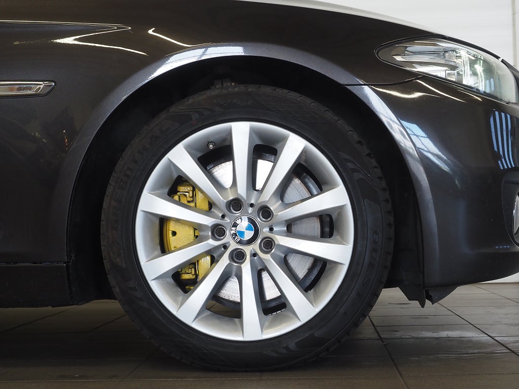 BMW 530 d xDrive Sedan Navi Taklucka H/K D-Värm Drag Skinn 2016