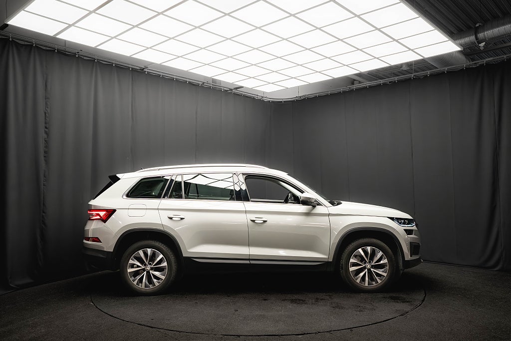 Skoda Kodiaq TDI 4x4 STYLE 7-sits D-VÄRMARE DRAG KAMERA 1-ÄGARE MOMS