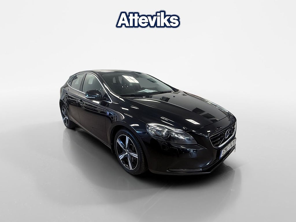 Volvo V40 D4 Ninebtynm Ocean Race 190hk *Fartållare/Bluetoot