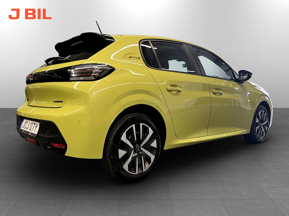 Bild på Peugeot 208 Style Hybrid 100hk Aut CARPLAY BACKSENSORER