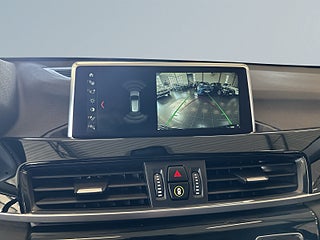 BMW X1 sDrive20i xLine S&V-hjul/Drag/Kamera/Pano/Nav/HuD/HiFi – bild 11