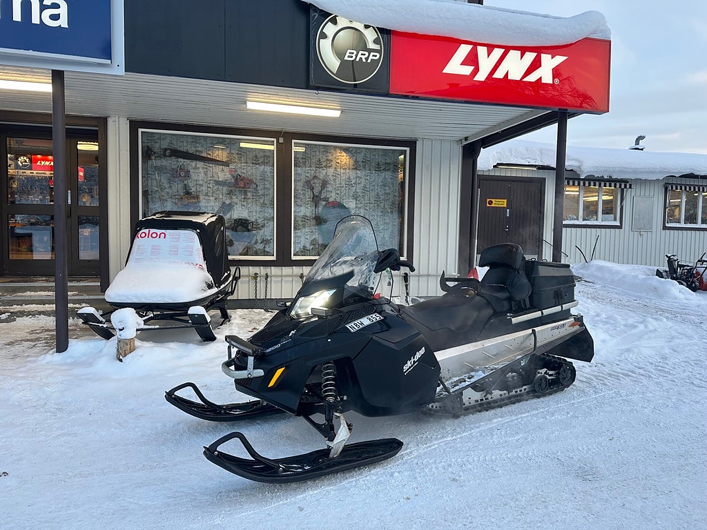 Ski-Doo Expedition 1200 4-Tec -13 