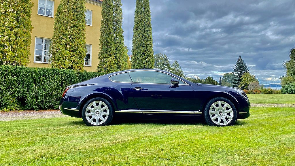 Bentley Continental GT har en sexliters W12-motor på 560 hästkrafter.  