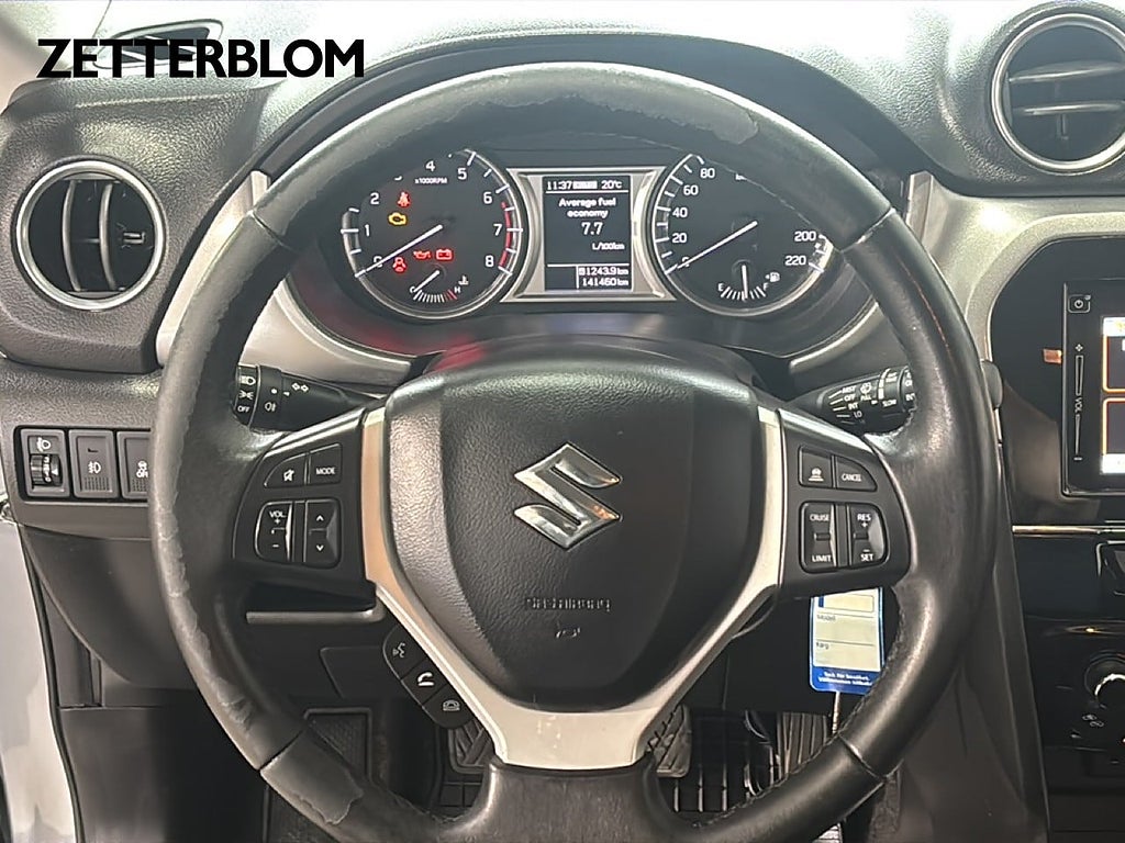 SUV Suzuki Vitara 12 av 14