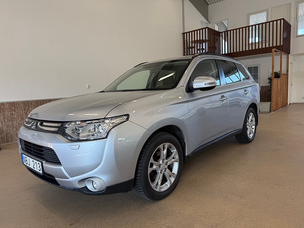 Mitsubishi Outlander 2.2 Di-D 4WD 7-sits Intense