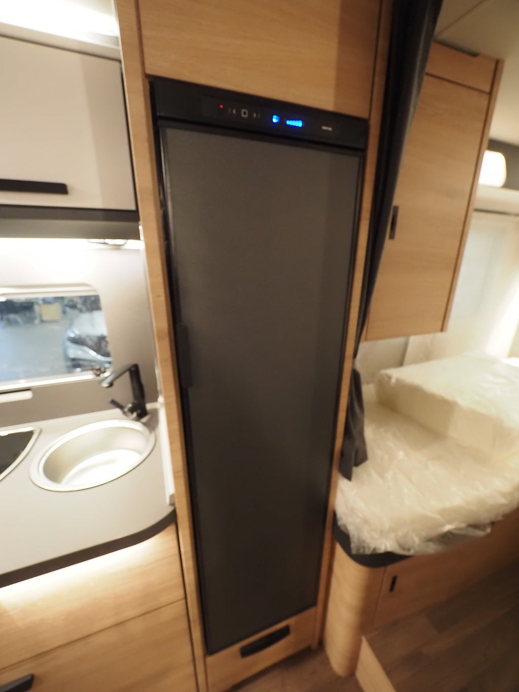 Knaus L!ve Ti Platinum Selection 650 MEG AUT I Markis I 3500kg