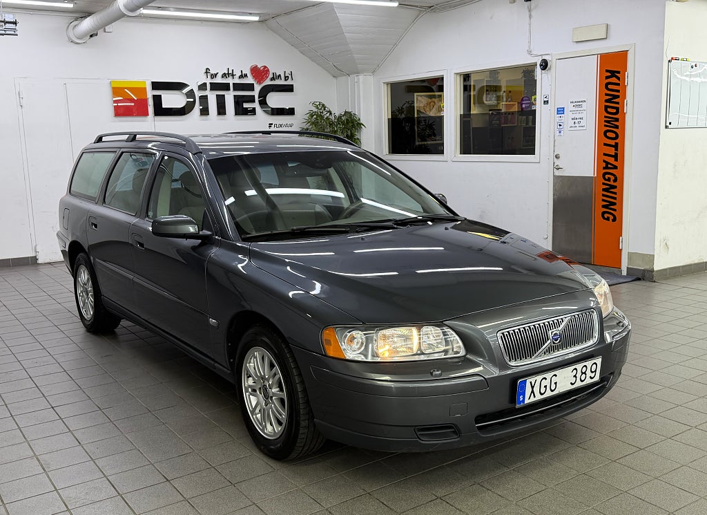 VOLVO V70 2.4 BUSINESS 140 ch 4X2 BVM - 265000 km