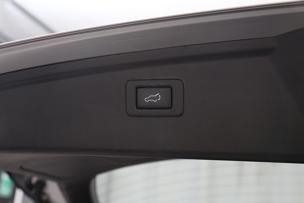 Subaru Outback 2,5i 175hk Summit AWD Taklucka H/K Skinn Drag 2019