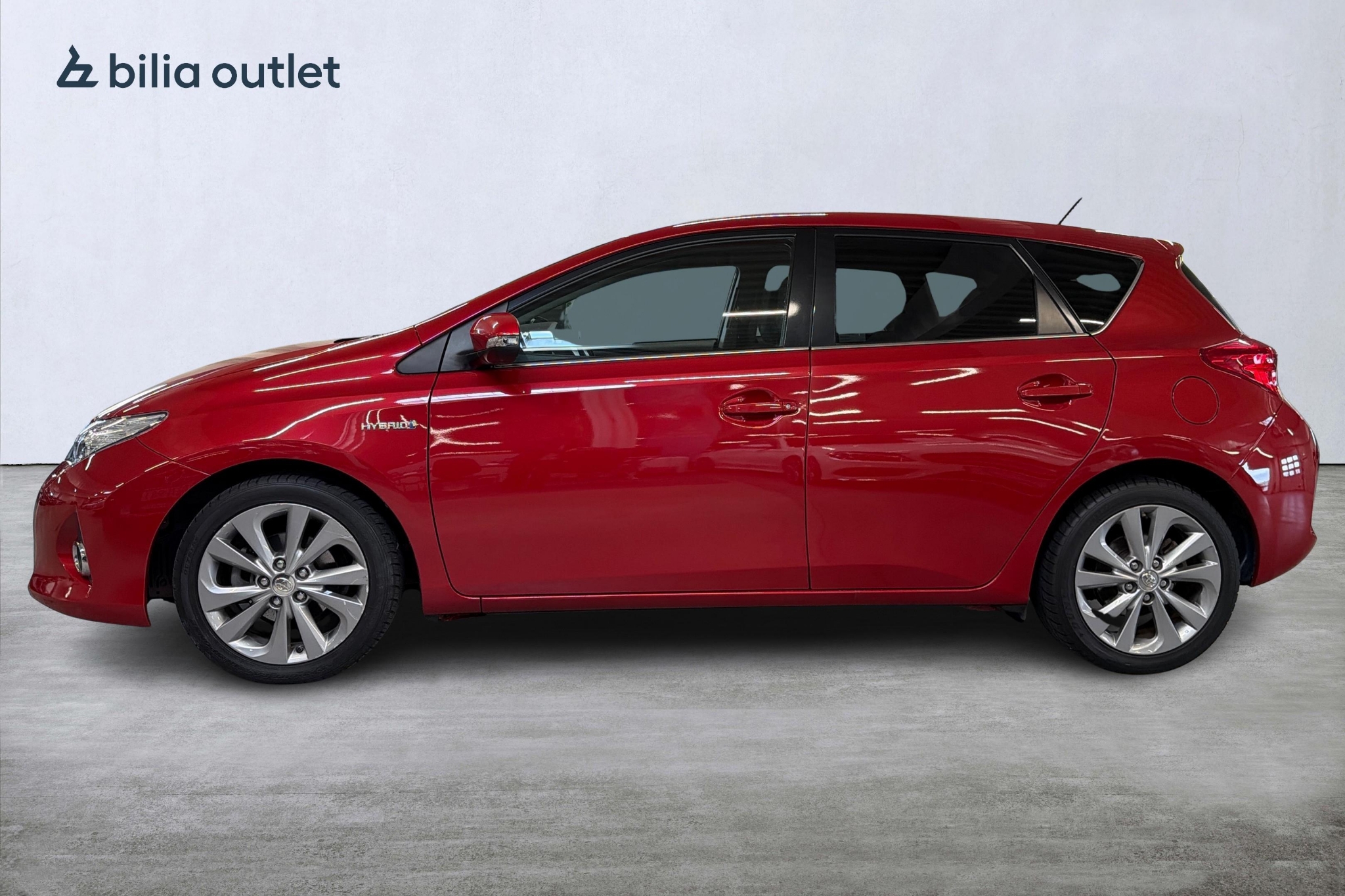 Toyota Auris 1.8 Hybrid 2014, photo 9/10