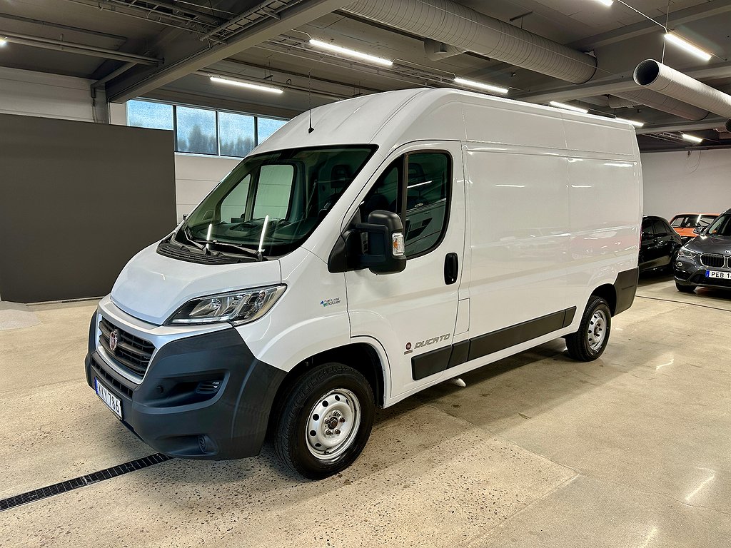 Fiat Ducato Skåpbil 3.5t 3.0 Euro 6 136hk Bakgavellyft/CNG