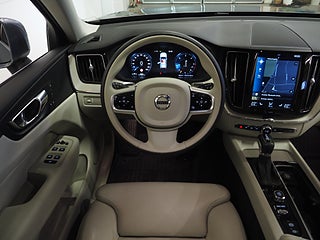 SUV Volvo XC60 15 av 25