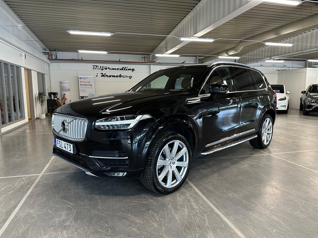 Volvo XC90 D5 AWD 7-Sits First Edition Pano B&W Kyldastolar HUD