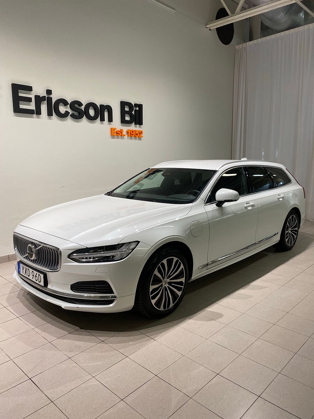 Volvo V90 Recharge T6 Core Edition