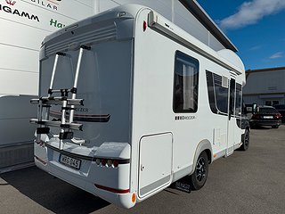 Husbil-halvintegrerad LMC H607 Breezer 150HK AUT  21 av 21