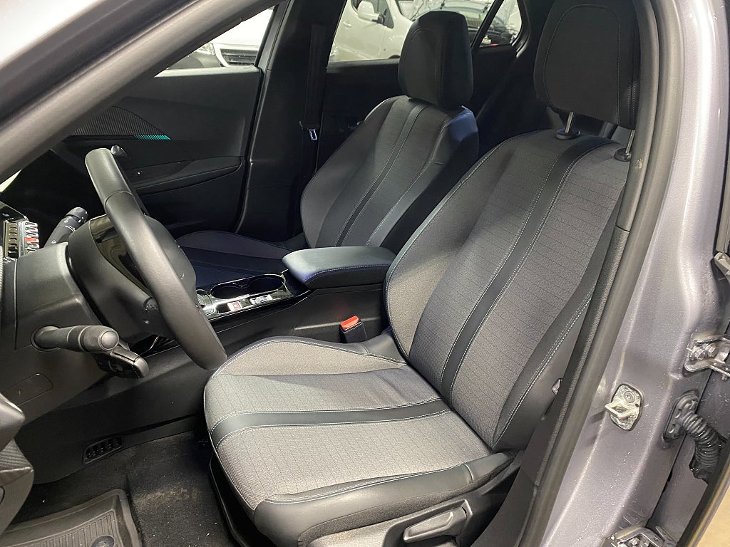 Bild på Peugeot 2008 e- Allure Pack Electric 136hk