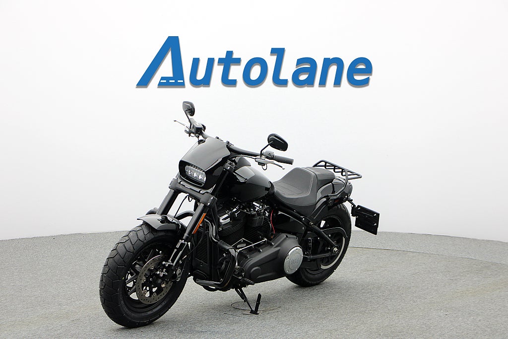 Harley-Davidson Fat Bob 114 *Vance & Hines Pakethållare