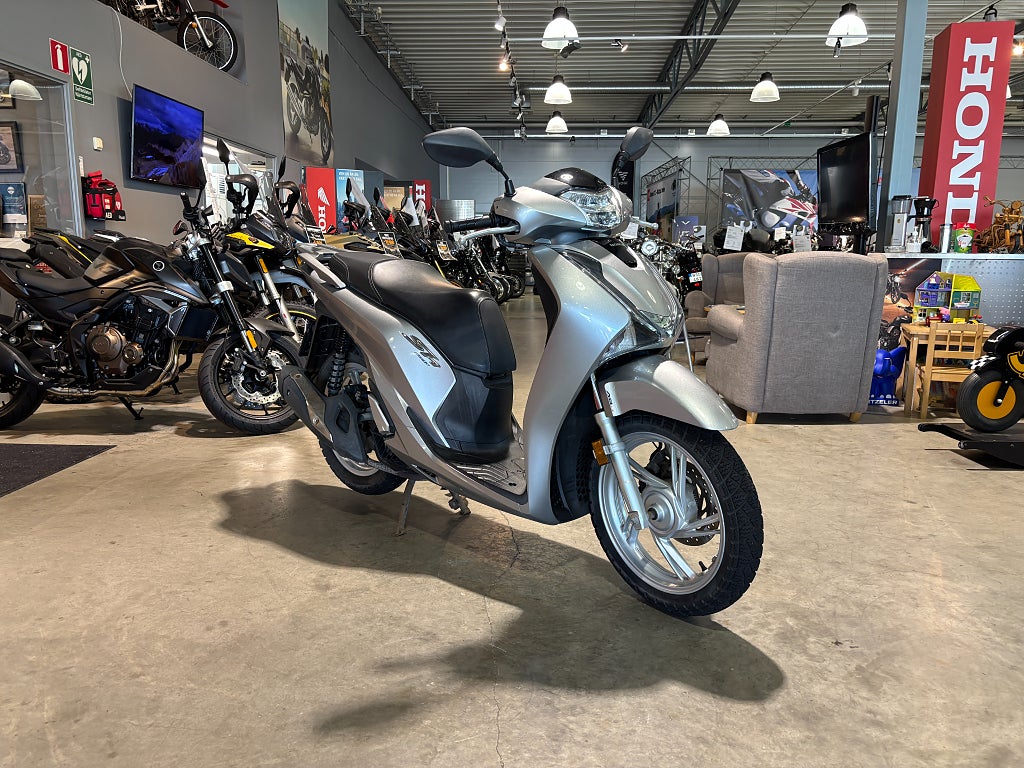 Honda SH150A #Endast 875 mil# 