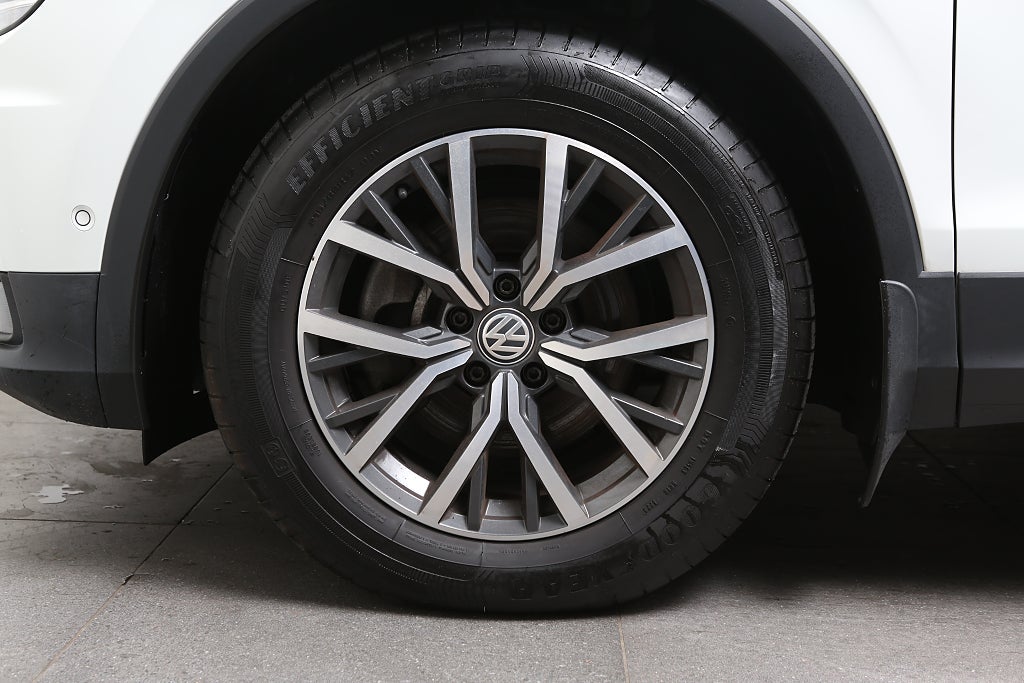 Volkswagen Tiguan Allspace 2,0 TDI 150hk 4M DSG D-värm Drag 2018