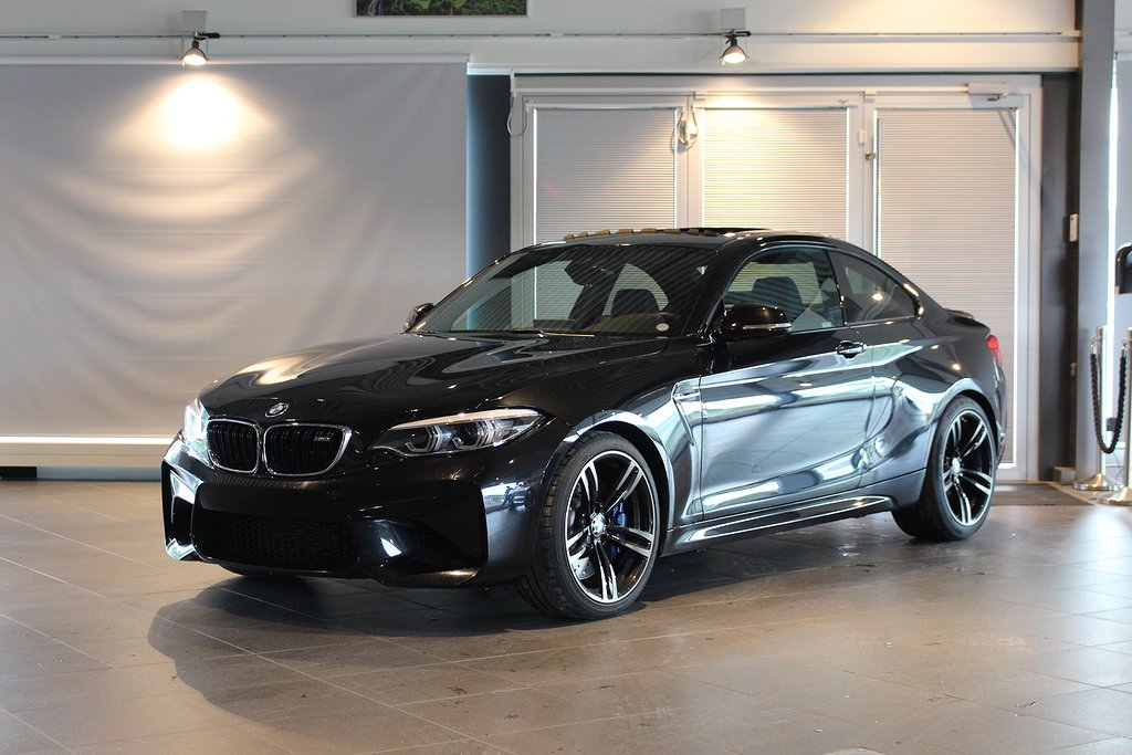 BMW M2 DCT 370hk / Nav / H&K / Facelift / Backkamera