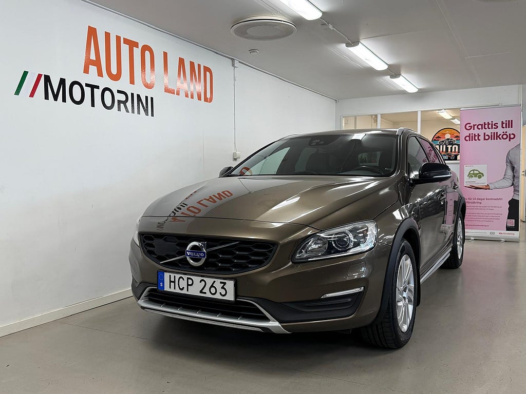 Volvo V60 Cross Country D4 AWD Summum Business Edition D-Värmare VOC GPS Drag