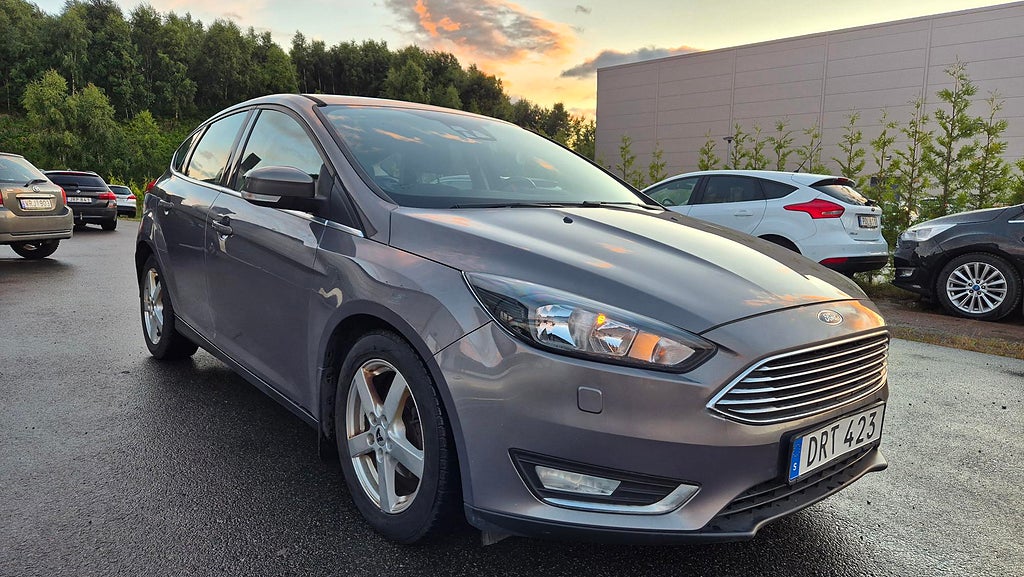 Ford Focus 1.0 EcoBoost Titanium EU6 Ny kamrem/service GPS Nybes 