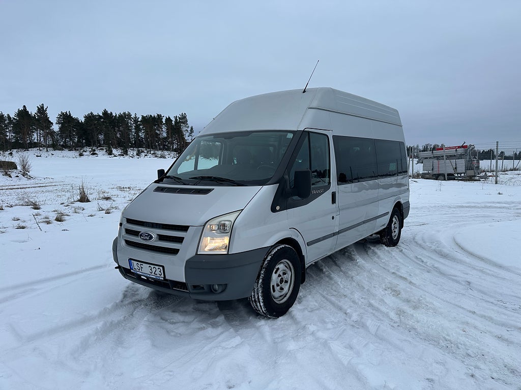 Ford Transit T350 2.2 TDCi 9-sits Handikappanpassad Rullstol Lyft