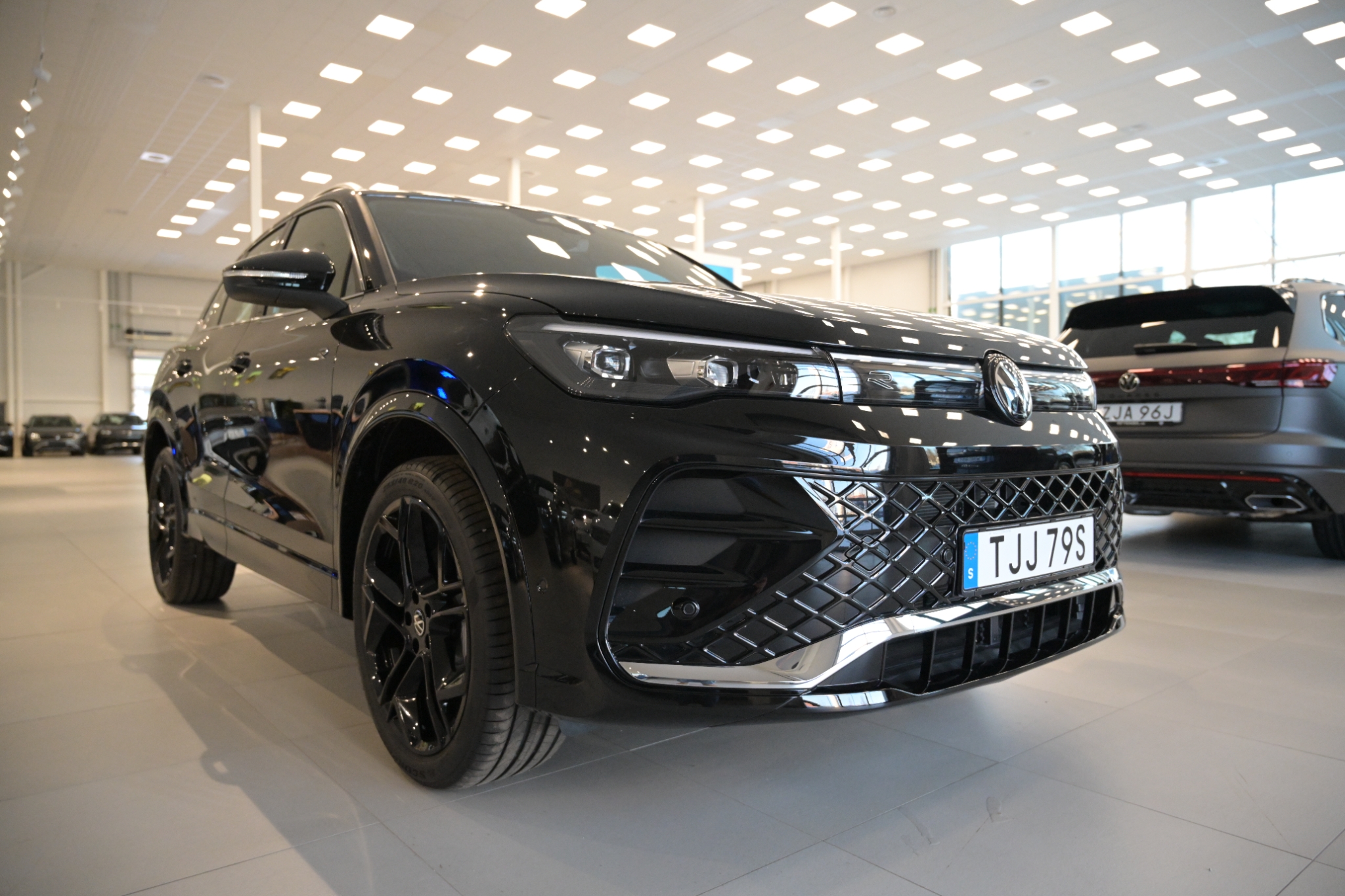 Volkswagen Tiguan eHybrid R-Line SWE 2026, bild 4/10