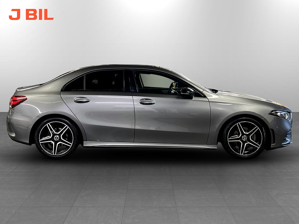 Bild på Mercedes-Benz A200 d Amg Line 150hk Aut PANO DRAG