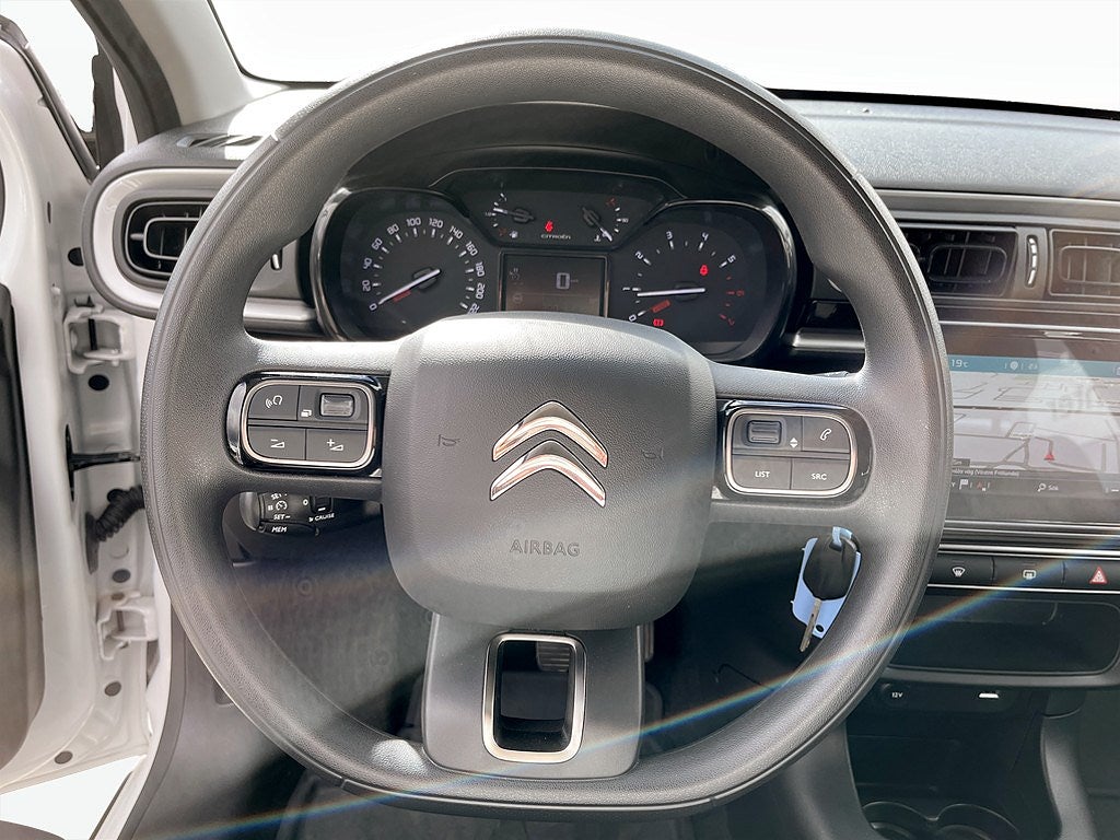 Bild på Citroën C3 Feel 1.2 PT 82hk - CARPLAY, BACKSENSORER