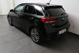 Halvkombi Kia Rio 4 av 25