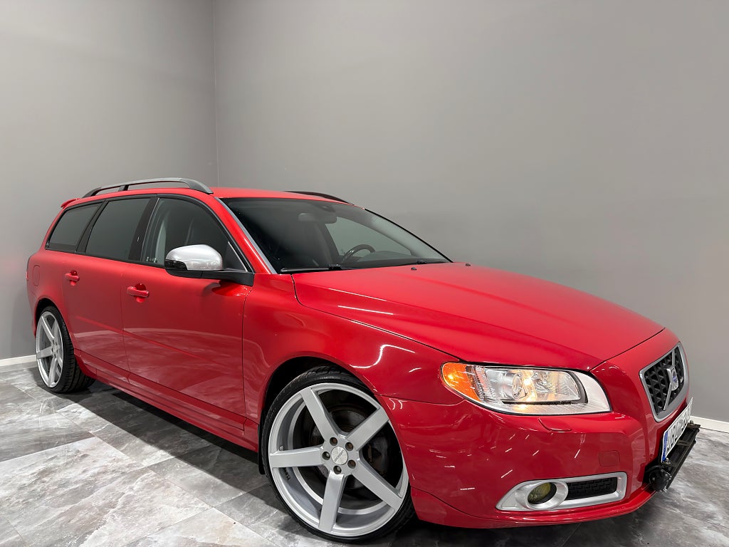 Volvo V70 2.0F R-Design/Drag/Värmare/Skinn/Nyservad/145
