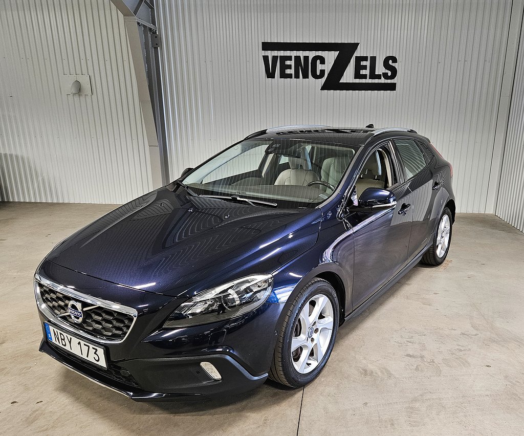 Volvo V40 Cross Country D2 Summum Drag Värmare Mycket fin
